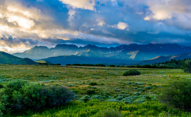istock Beautiful Landscape of a Colorado Mountain Range 1183567624