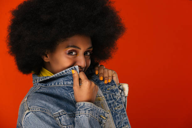 istock Beautiful afro woman 1183572554