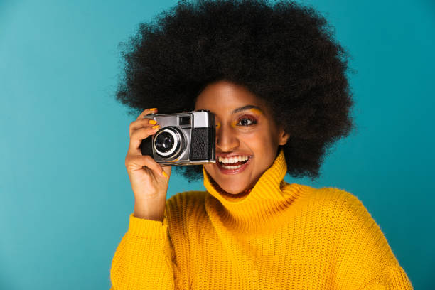 istock Beautiful afro woman 1183572787