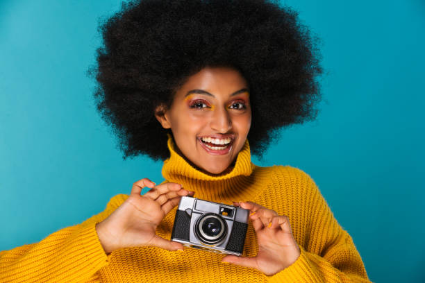 istock Beautiful afro woman 1183572866