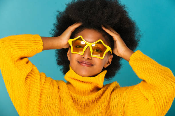 istock Beautiful afro woman 1183572878