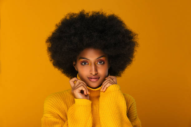 istock Beautiful afro woman 1183572991