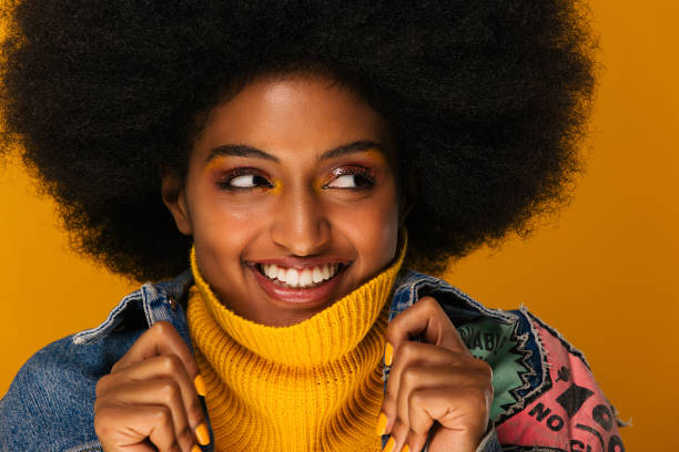 istock Beautiful afro woman 1183573097