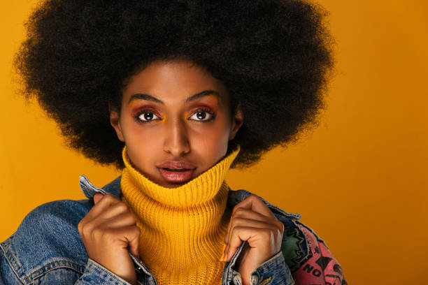 istock Beautiful afro woman 1183573134