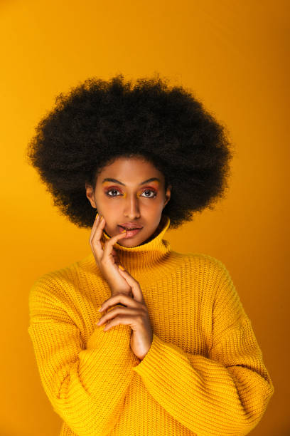 istock Beautiful afro woman 1183573156