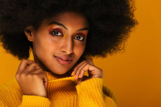 istock Beautiful afro woman 1183573223