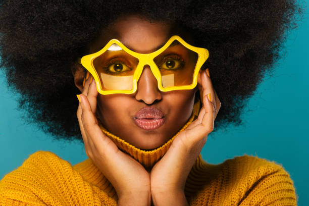 istock Beautiful afro woman 1183573810