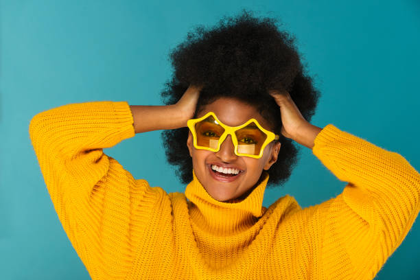 istock Beautiful afro woman 1183573839