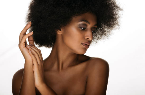 istock Beautiful afro woman 1183574335