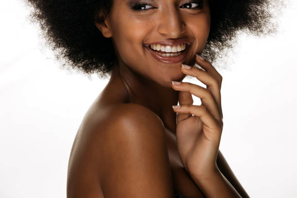 istock Beautiful afro woman 1183574407