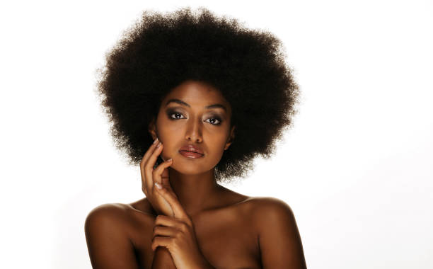 belle femme afro - ethnic editorial make up colors photos et images de collection