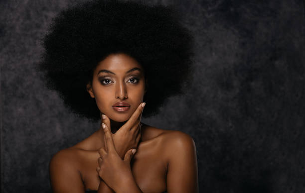 istock Beautiful afro woman 1183575061