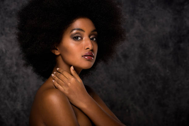 istock Beautiful afro woman 1183575161
