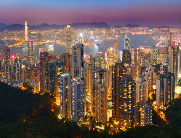 istock Hong Kong skyline at sunset 1183602878