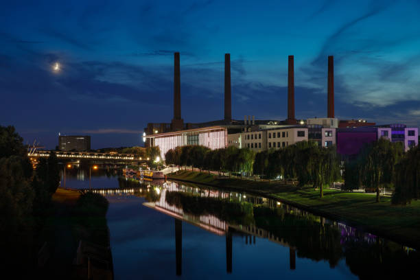 istock Wolfsburg and Mittellandkanal by night 1183614484