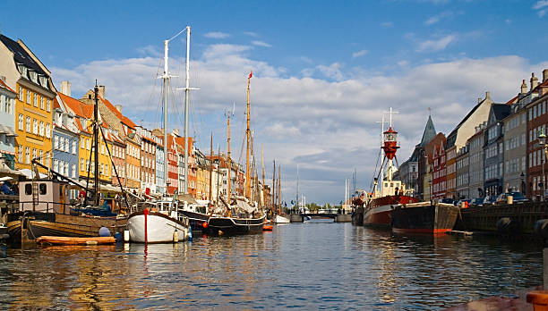 istock Nyhavn channel, Copenhagen 118366009