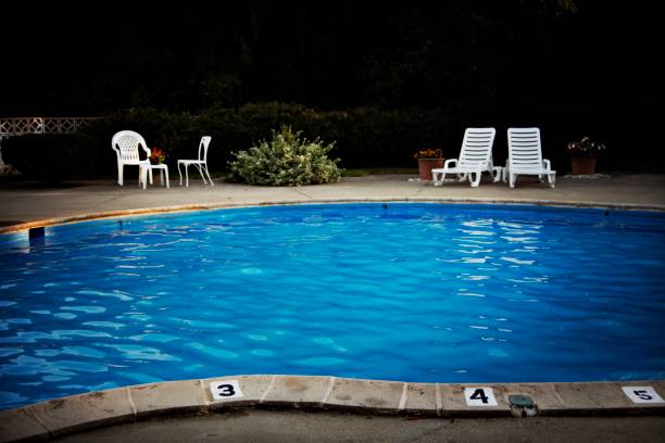 수영장 의자 - motel swimming pool resort swimming pool tourist resort 뉴스 사진 이미지