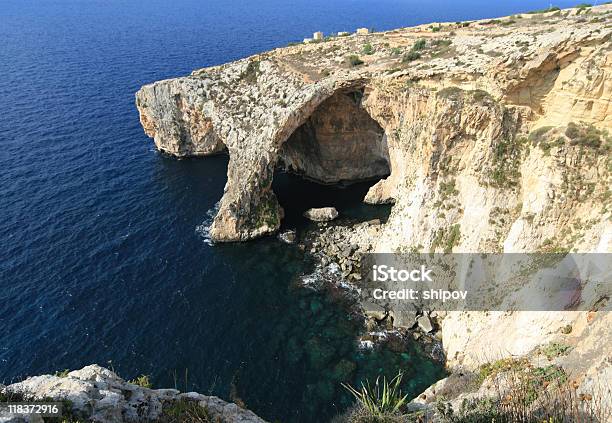 青の洞門 - アーチ型の岩のストックフォトや画像を多数ご用意 - アーチ型の岩, カラー画像, マルタ島