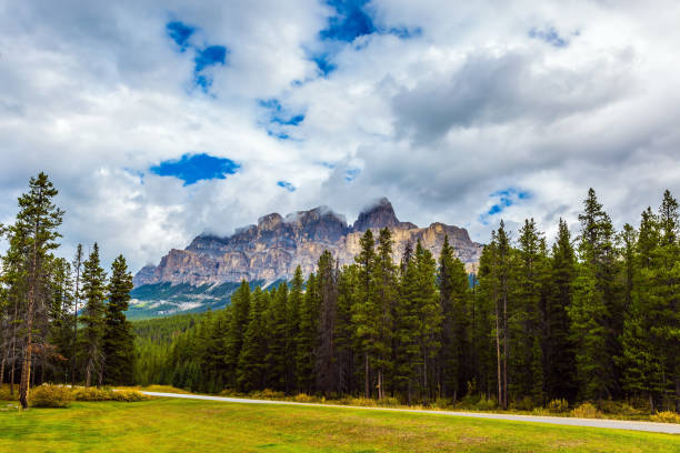 istock Snow-capped mountain peaks 1183744732