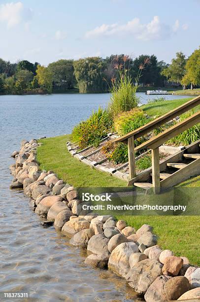 Lakeshore - zdjęcia stockowe i więcej obrazów Bez ludzi - Bez ludzi, Brzeg jeziora, Brzeg wody