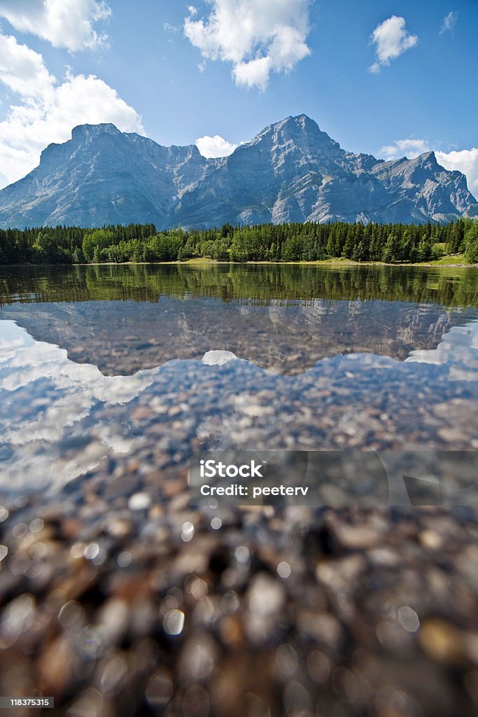 See und die Berge - Lizenzfrei Aufnahme von unten Stock-Foto