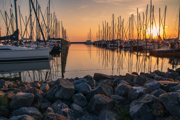 istock Sunset Marina Stavoren 1183757264