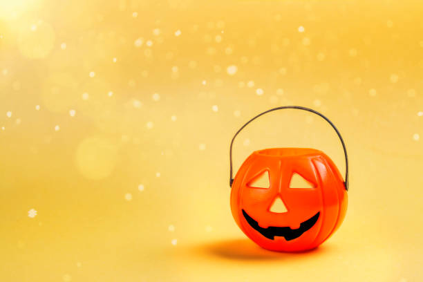 istock Halloween pumpkin basket 1183795153