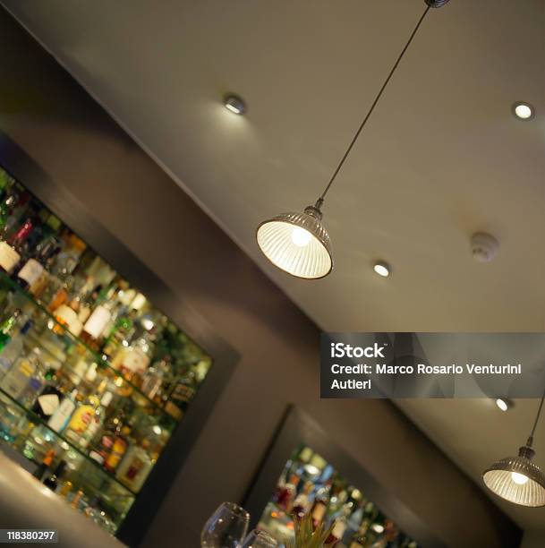 Elegante Bar Londra - Fotografie stock e altre immagini di Alchol - Alchol, Alla moda, Ambientazione interna