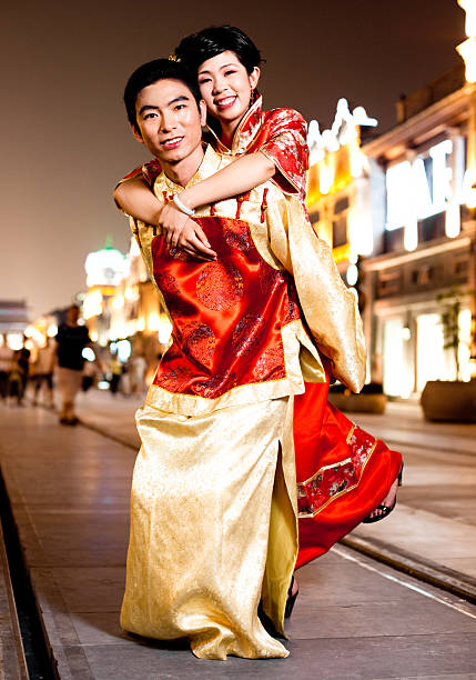 istock Asian traditional couple 118383434