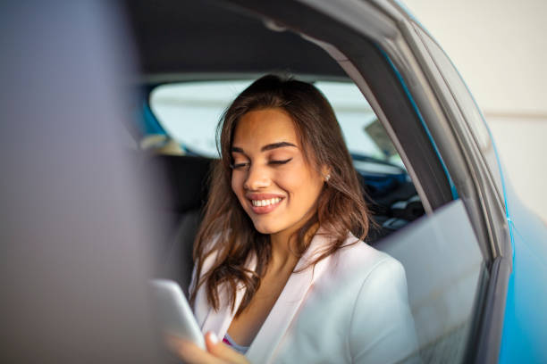 istock Businesswoman work with digital tablet 1183840134
