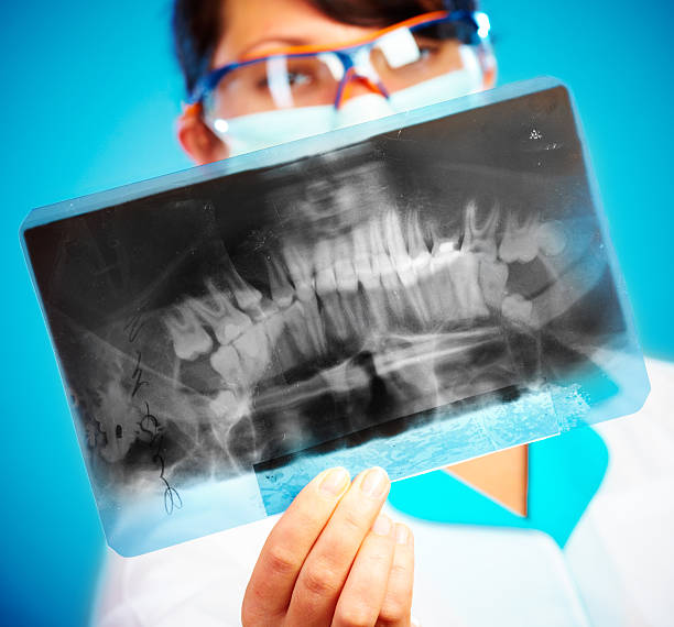 istock Doctor with xray 118390273