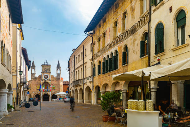 istock Pordenone street overlooking Town Hall 1183928557