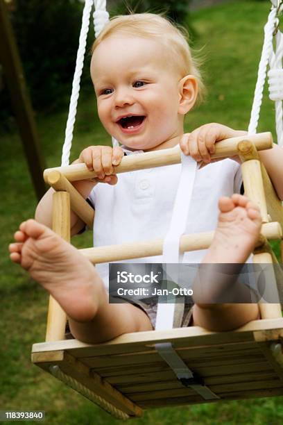 Schwingende Kind Stockfoto und mehr Bilder von 12-23 Monate - 12-23 Monate, Bewegung, Blaue Augen