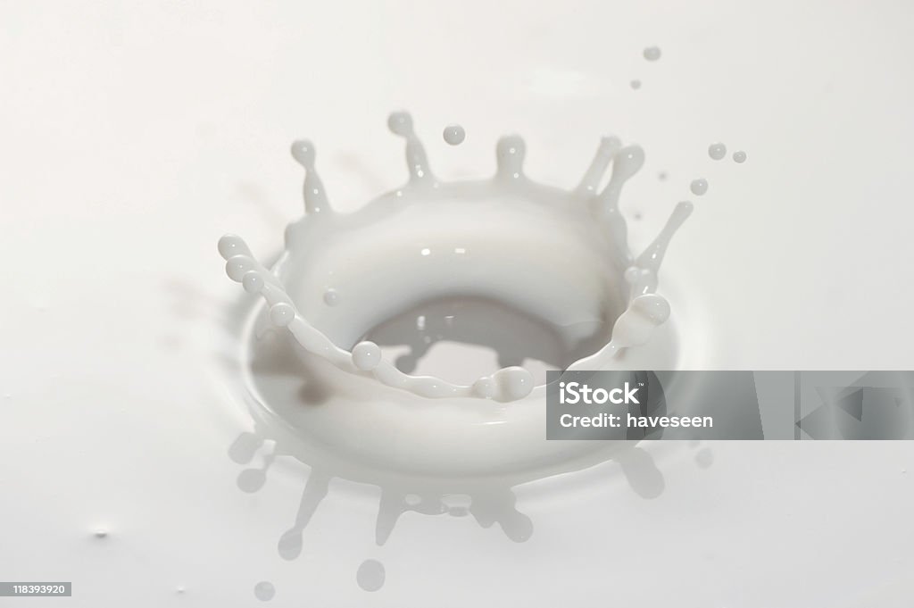 Молоко капли - Стоковые фото Молоко роялти-фри