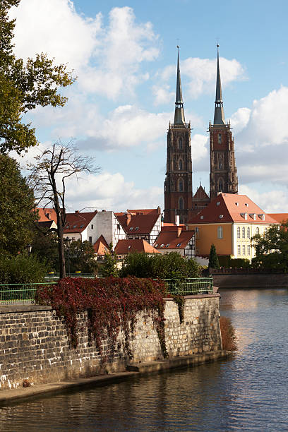 istock Wroclaw - Ostrow Tumski 118394129