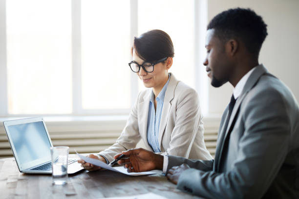 istock Business People Working in Office 1183945542