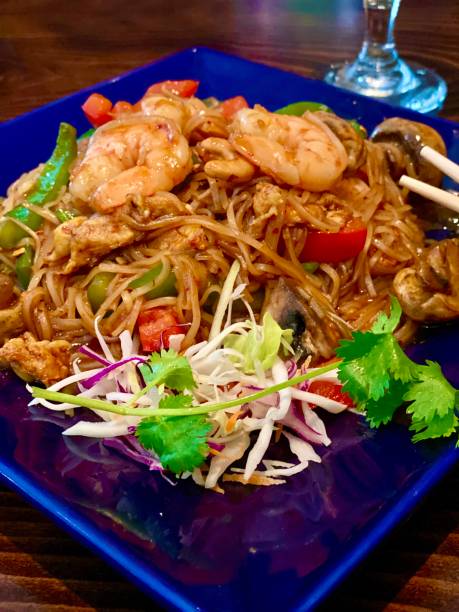 istock Thai Shrimp Drunk Noodles 1183963589