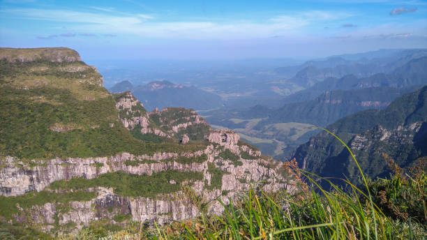 istock Pedra Furada in Morro da Igreja - Urubici 1183964355