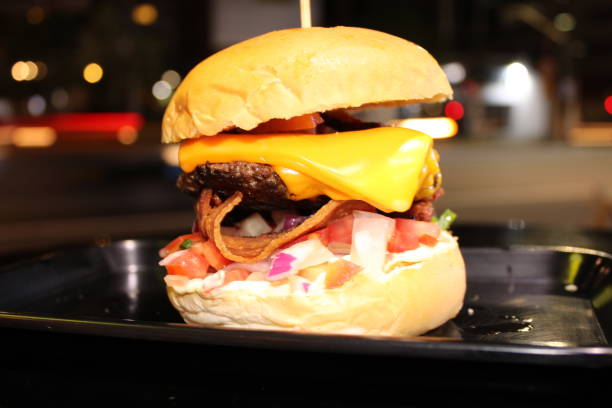 istock gourmet cheeseburger with cheese and bacon 1183980807
