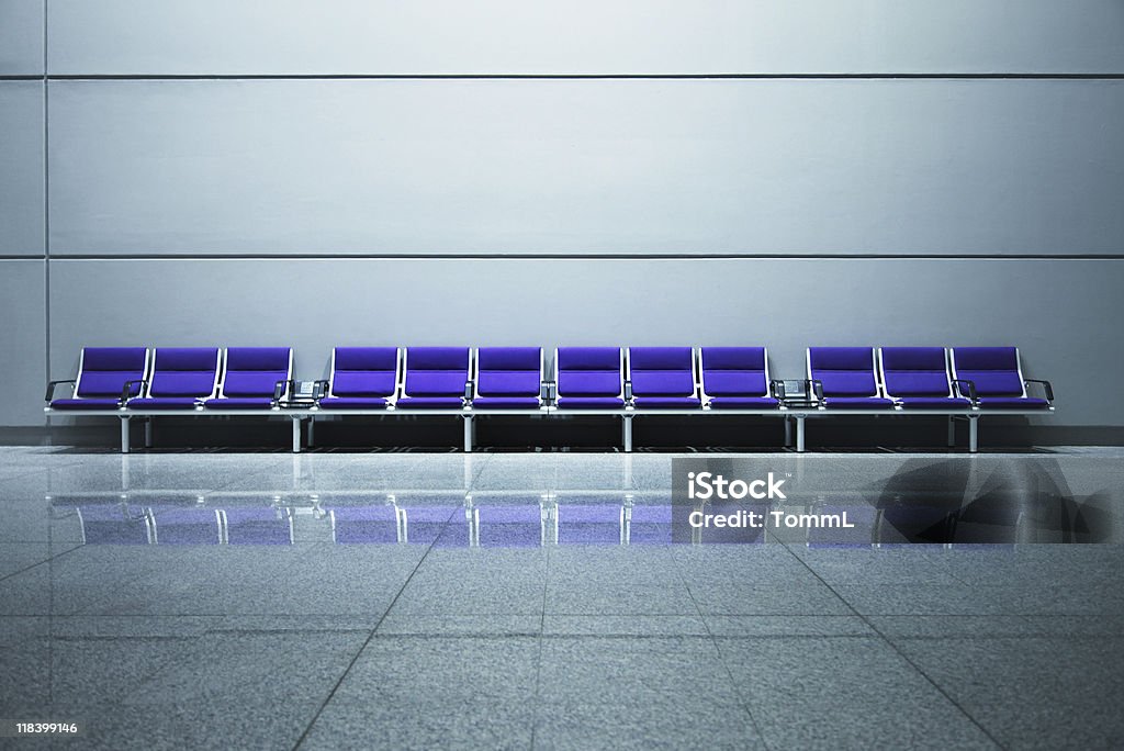 Аэропорт скамья - Стоковые фото Метро роялти-фри