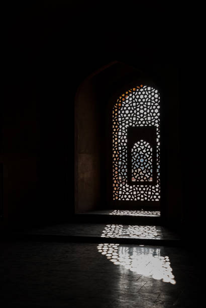 istock Drops of Light on the Ground 1184004813