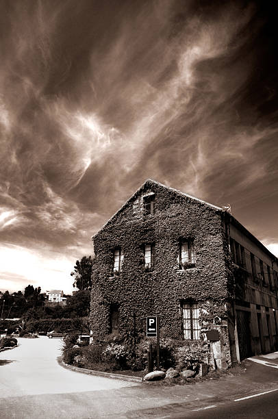istock Rural house in Galicia (Spain) 118408388