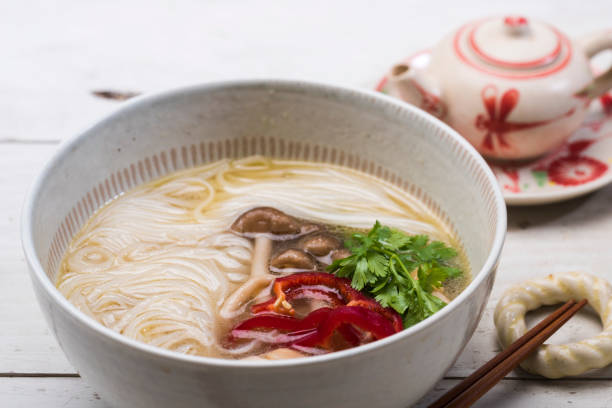 istock Thai noodles with chicken 1184094916