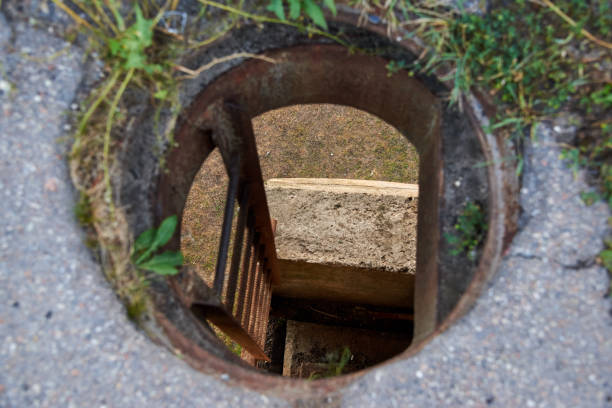 istock Hatch and iron staircase for descent from the bridge. 1184105577