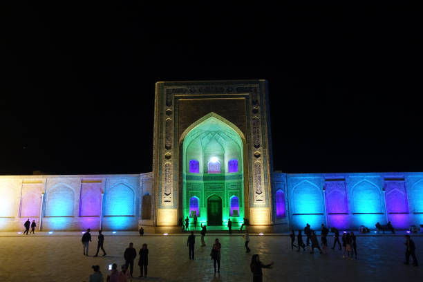 istock Po-i-Kalyan by night, Bukhara 1184110878