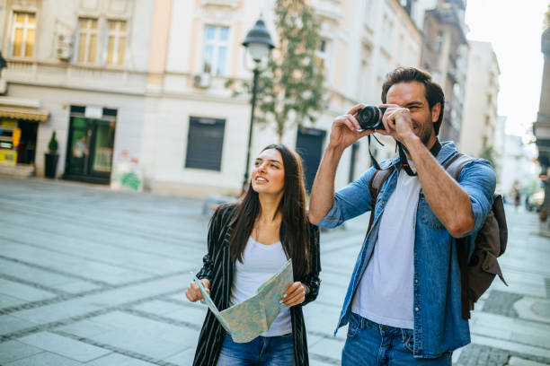 istock Couple of tourists 1184141344