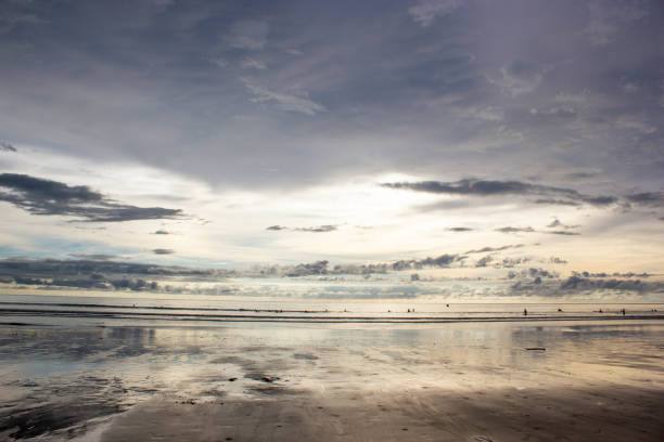 Beach in the evening Wide view of the sea with reflection phang nga province stock pictures, royalty-free photos & images