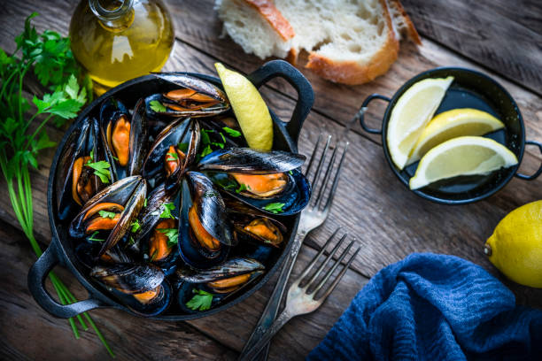 istock Steamed mussels in a cooking pan 1184169381