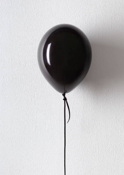 istock Black friday balloon with copy space for advertisement on white 1184195024