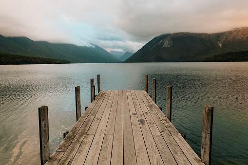 Front-View shot of the nelson lakes national park from the pier.